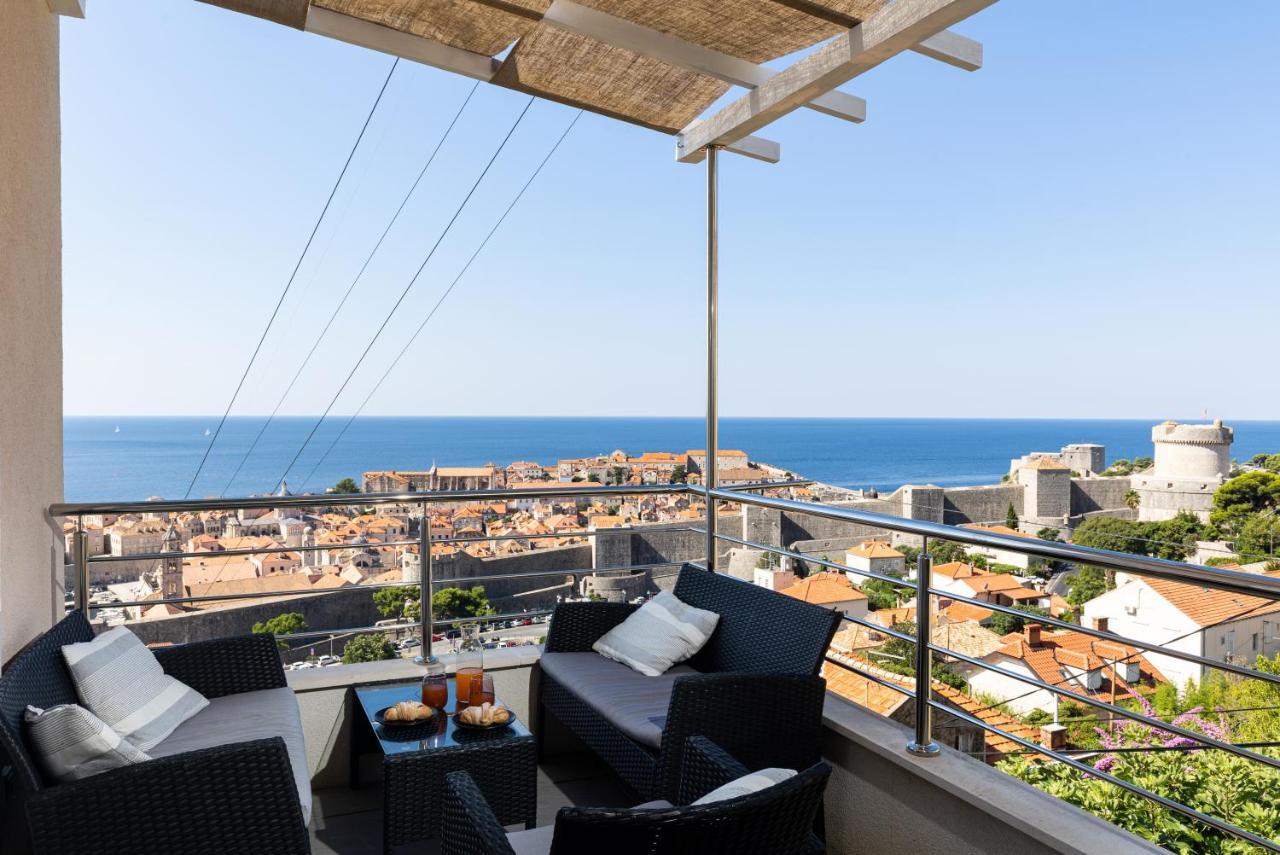 Apartment Gjenero *